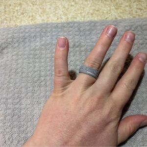 Asoka Star Wars - Gray Silicone Enso Ring - Size 5, but fits like a 6.